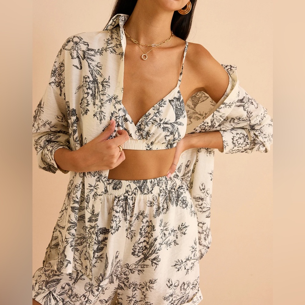 139 Commense Floral Print Three-Piece Set - Picture 2 of 7